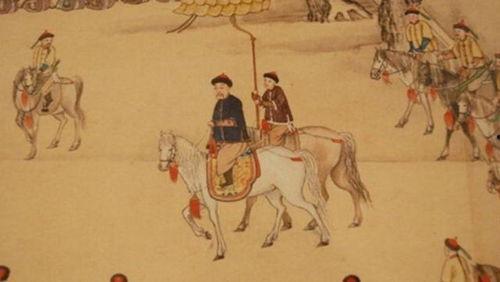 乾隆出巡时路边吃瓜,皇家巡视中的市井风情
